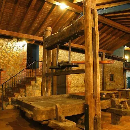 Rural Del Monasterio Herberg 2*