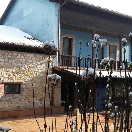 Rural Del Monasterio بيت ريفي