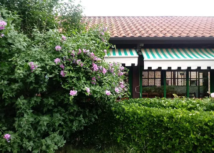 Rural Del Monasterio Inn Onís