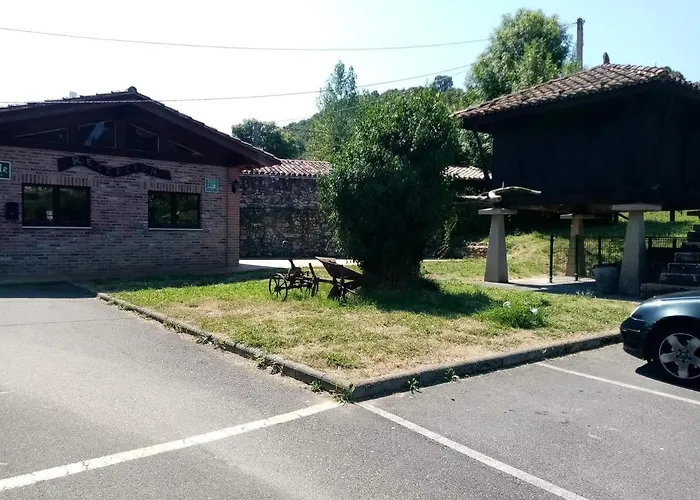 Rural Del Monasterio Inn 2*