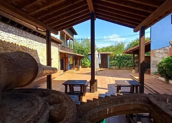 Rural Del Monasterio 2*