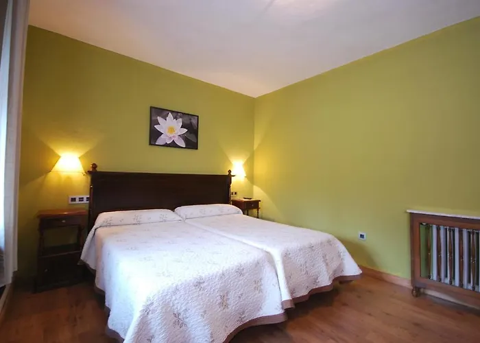 Inn Rural Del Monasterio Onís