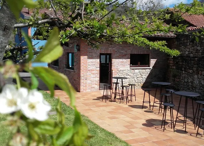 Rural Del Monasterio Penzion Onís