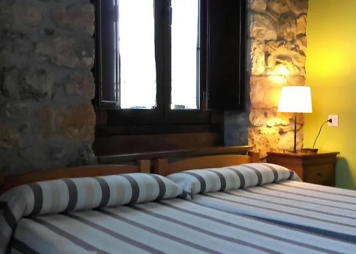 Rural Del Monasterio Inn 2*